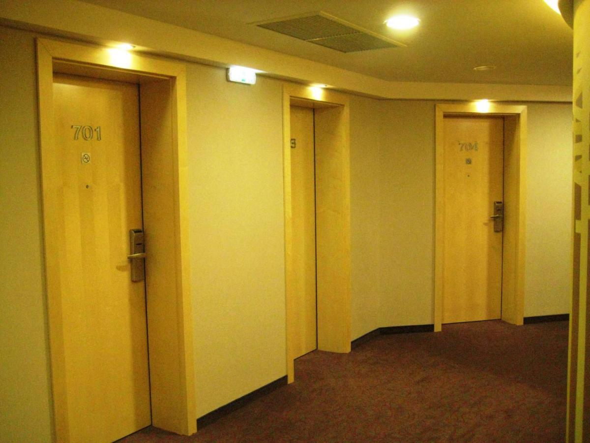 Ensana Bradet Hotel โซวาตา ภายนอก รูปภาพ